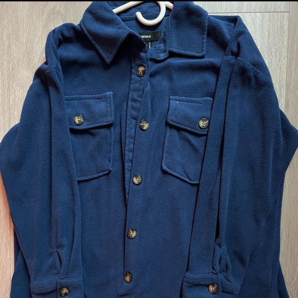 FOREVER 21-BLUE FULL BUTTON DOWN LIGHTWEIGHT SHIRT